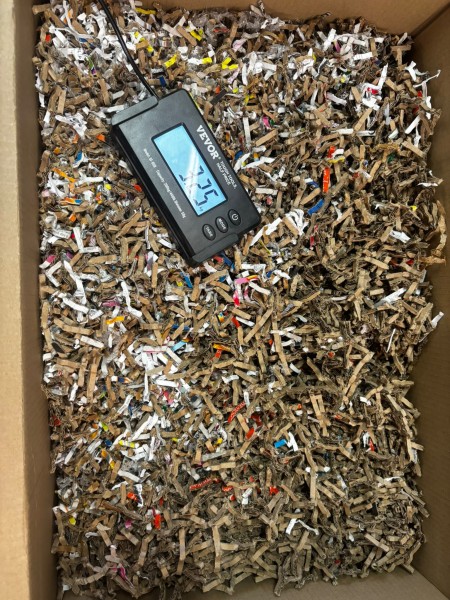 Versand Stopfmaterial Füllmaterial Karton Schnipsel 3kg mit Versandschachtel Es wird ein Karton geliefert mit 3kg Gesamtgewicht